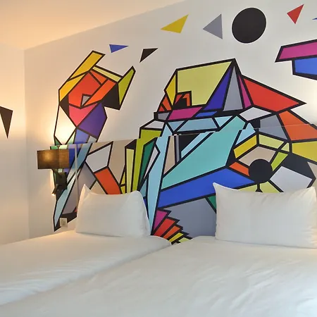 Ibis Styles Maine Montparnasse Hotel 3*