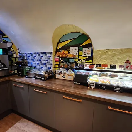 ホテル イビス スタイルズ メーヌ モンパルナス