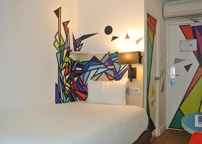 イビス スタイルズ メーヌ モンパルナス ホテル 3*