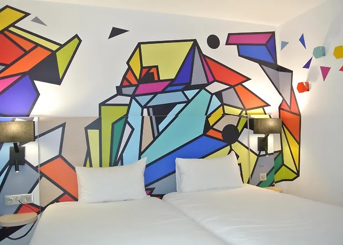 ホテル イビス スタイルズ メーヌ モンパルナス