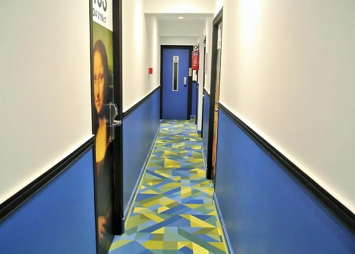 イビス スタイルズ メーヌ モンパルナス パリ