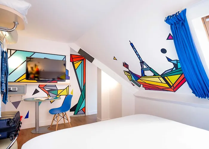 イビス スタイルズ メーヌ モンパルナス パリ