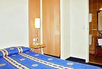 מלון Ibis Styles Maine Montparnasse 3*
